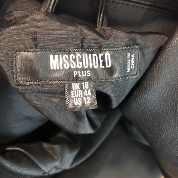 Missguided + Black Biker Jacket - Picture 2 of 9